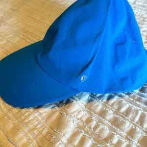 Lululemon running hat